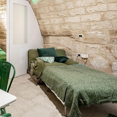 La Pergola Apt In The Heart Of Bari Exterior photo