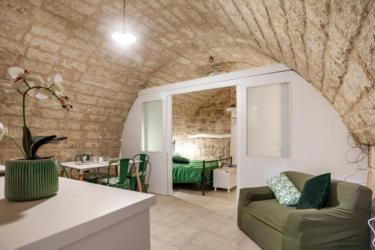 La Pergola Apt In The Heart Of Bari Exterior photo