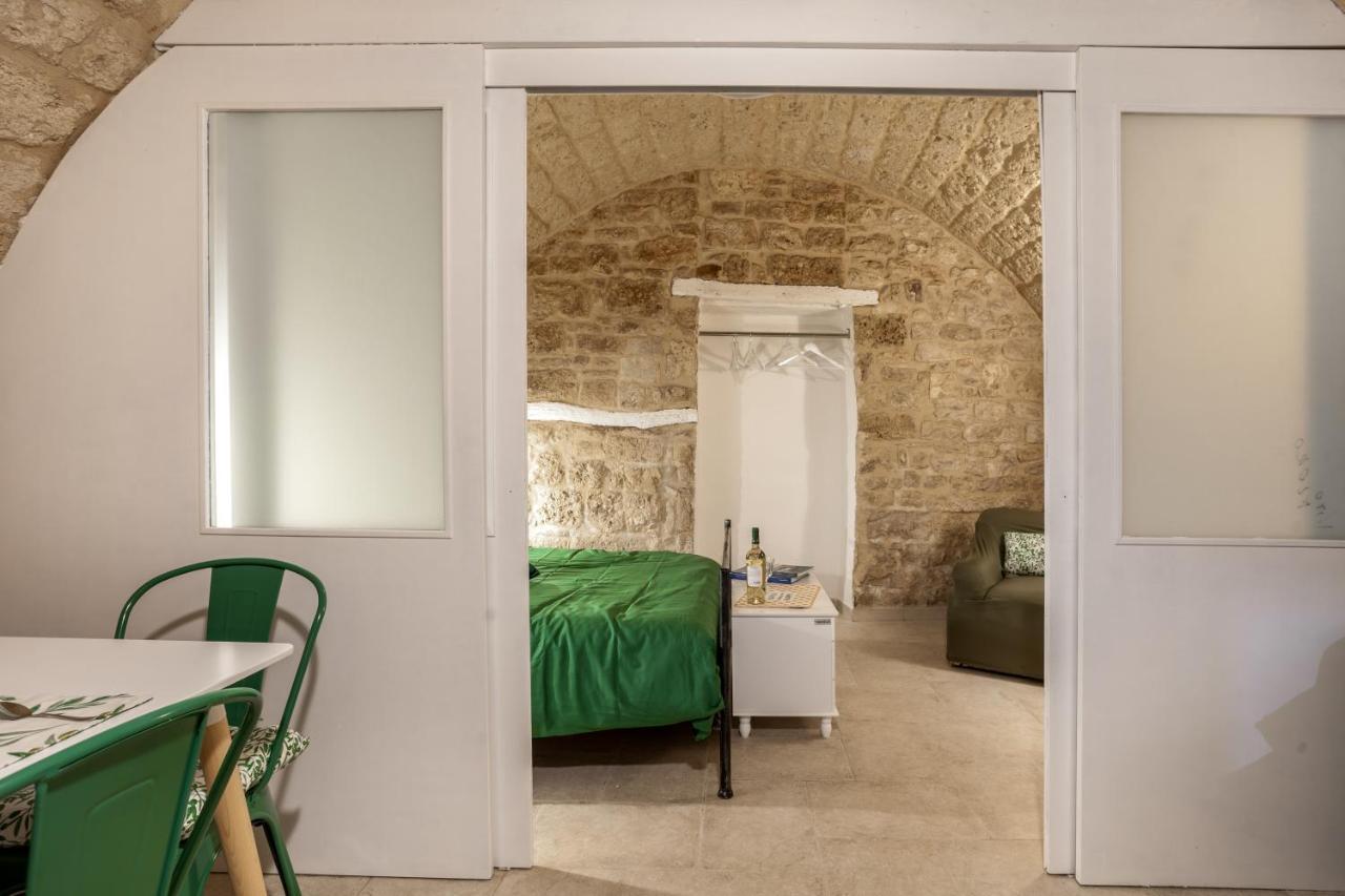 La Pergola Apt In The Heart Of Bari Exterior photo